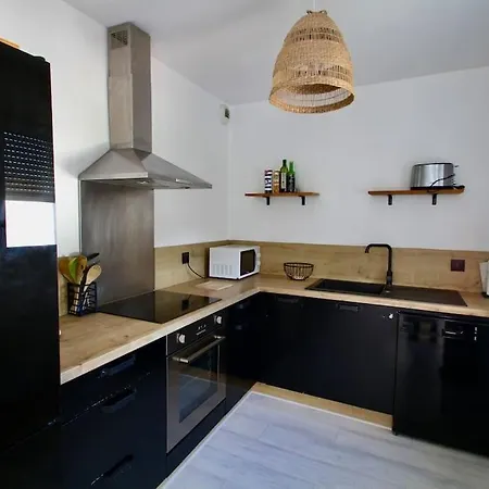 וילה Charmante Maison Avec Piscine פילבורו