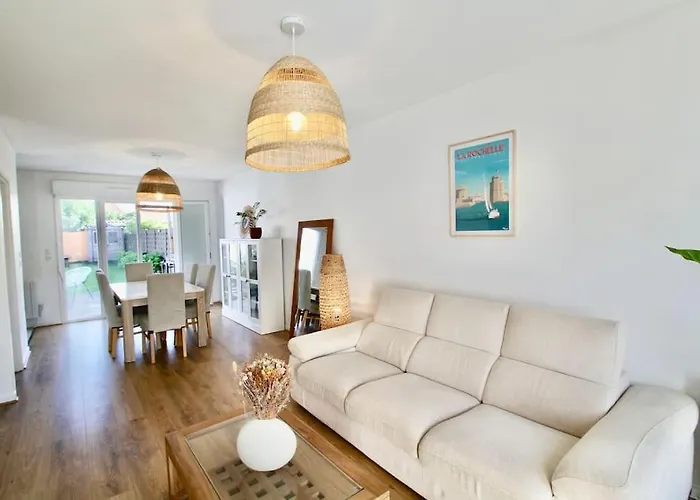 Charmante Maison Avec Piscine Puilboreau