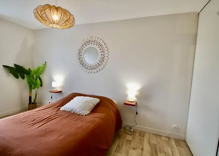 Charmante Maison Avec Piscine Villa *